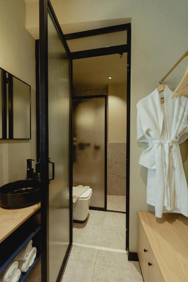 Metis Urbane Living Spaces Athens Exterior photo